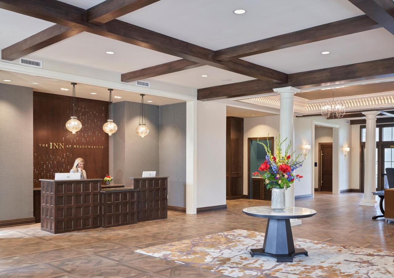 The Inn At Meadowbrook Overland Park Extérieur photo